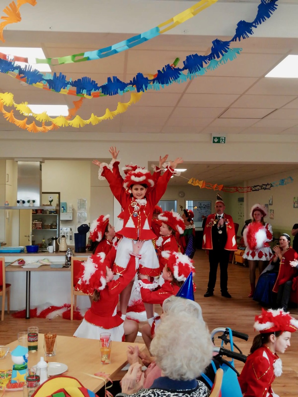   Karneval in der Tagespflege St. Vinzenz Gieboldehausen. | Foto: Caritas Südniedersachsen