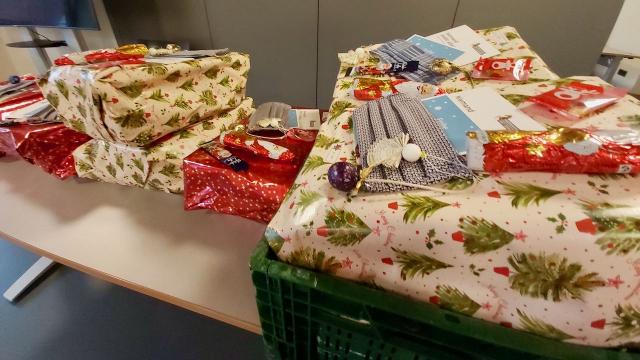 Liebevoll gepackte Weihnachtsgeschenke wird es auch 2021 in Duderstadt wieder für Kinder und ältere Menschen geben. | Archivbild: Isabel Lubojanski