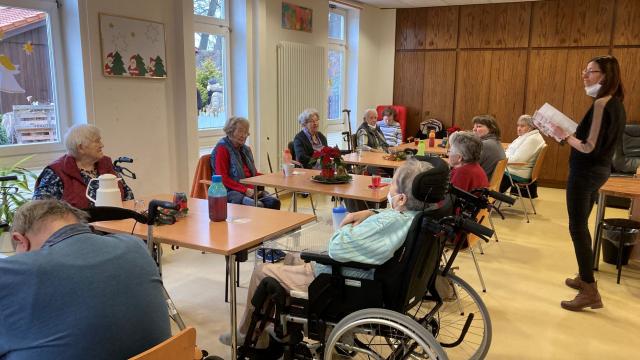 Eindrücke aus der Adventswoche in der Tagespflege Duderstadt. | Fotos: Caritas Eindrücke aus der Adventswoche in der Tagespflege Duderstadt. | Fotos: Caritas