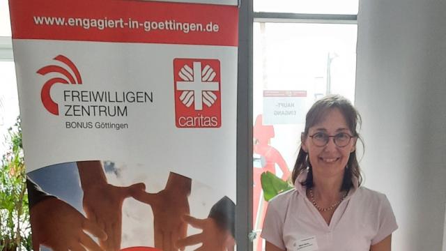 Maria Weiss informierte in Rosdorf über die Arbeit des Freiwilligenzentrums BONUS Göttingen. | Foto: Caritas Maria Weiss informierte in Rosdorf über die Arbeit des Freiwilligenzentrums BONUS Göttingen. | Foto: Caritas