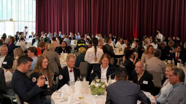 Rund 160 Vertreterinnen und Vertreter von Corona-Hilfsorganisationen waren zum Empfang nach Hannover gekommen. | Foto: Staatskanzlei Rund 160 Vertreterinnen und Vertreter von Corona-Hilfsorganisationen waren zum Empfang nach Hannover gekommen. | Foto: Staatskanzlei