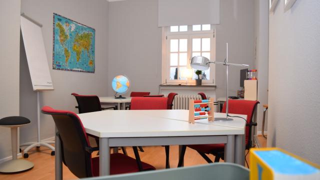 Die ehemalige Kaplanswohnung im Haus St. Georg wurde für das FamilySchooling neu eingerichtet und soll beim gemeinsamen Lernen auch Geborgenheit vermitteln. | Foto: Broermann / cps Die ehemalige Kaplanswohnung im Haus St. Georg wurde für das FamilySchooling neu eingerichtet und soll beim gemeinsamen Lernen auch Geborgenheit vermitteln. | Foto: Broermann / cps