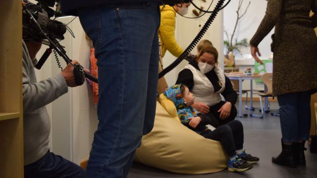 Morgendliche Ankunft in der Kinder-Gruppe. | Foto: Broermann / Caritas Morgendliche Ankunft in der Kinder-Gruppe. | Foto: Broermann / Caritas