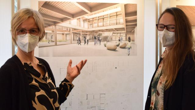 Setzen auf gelingende Inklusion: Schulleiterin Gabi Aßmann (l.) und Tagesstätten-Leiterin Nadine Rodens. | Foto: Broermann / cps Setzen auf gelingende Inklusion: Schulleiterin Gabi Aßmann (l.) und Tagesstätten-Leiterin Nadine Rodens. | Foto: Broermann / cps