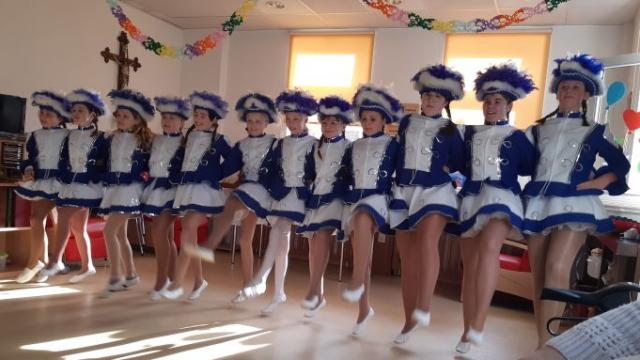 Die Mingeröder Kindergarde zeigte ihr Können in der Caritas-Tagespflege. | Foto: Caritas Die Mingeröder Kindergarde zeigte ihr Können in der Caritas-Tagespflege. | Foto: Caritas