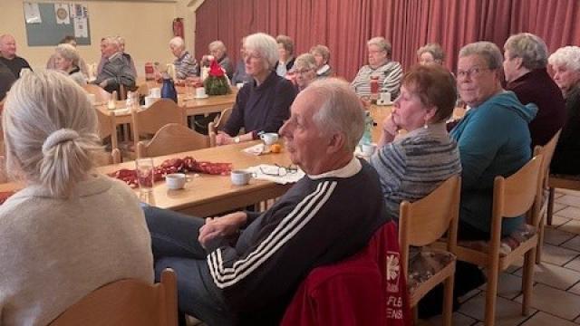 Die Carena-Gruppe Ebergötzen traf sich zur Weihnachtsfeier. | Foto: Beate Kracht Die Carena-Gruppe Ebergötzen traf sich zur Weihnachtsfeier. | Foto: Beate Kracht