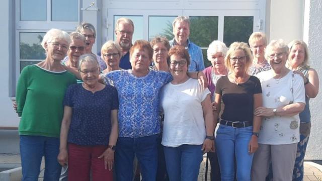 Gruppenbild beim Dankeschön-Treffen: die Engagierten der Carena-Gruppen in Ebergötzen und Seeburg. | Foto: Caritas Gruppenbild beim Dankeschön-Treffen: die Engagierten der Carena-Gruppen in Ebergötzen und Seeburg. | Foto: Caritas