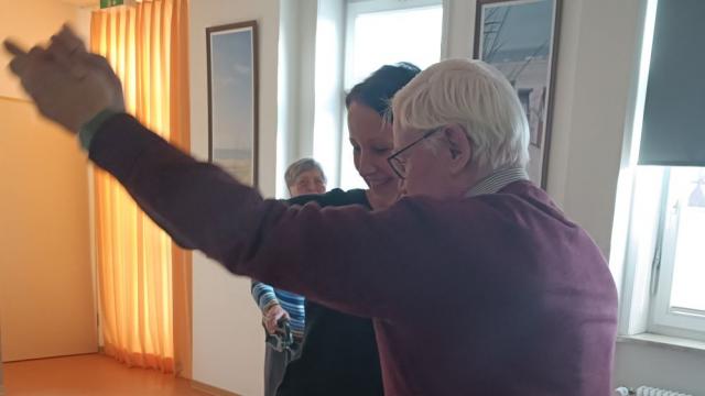 Bewegung tut gut: Tanzvergnügen mit und ohne Rollartor in der Tagespflege Duderstadt. | Foto: Caritas Bewegung tut gut: Tanzvergnügen mit und ohne Rollartor in der Tagespflege Duderstadt. | Foto: Caritas
